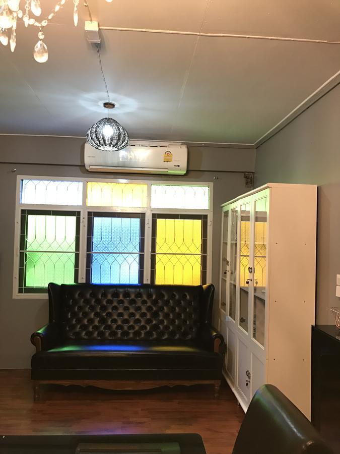 Add Home Hostel Vipavadee 42 Bangkok Buitenkant foto
