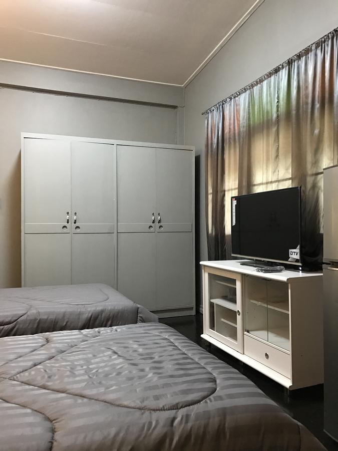Add Home Hostel Vipavadee 42 Bangkok Buitenkant foto