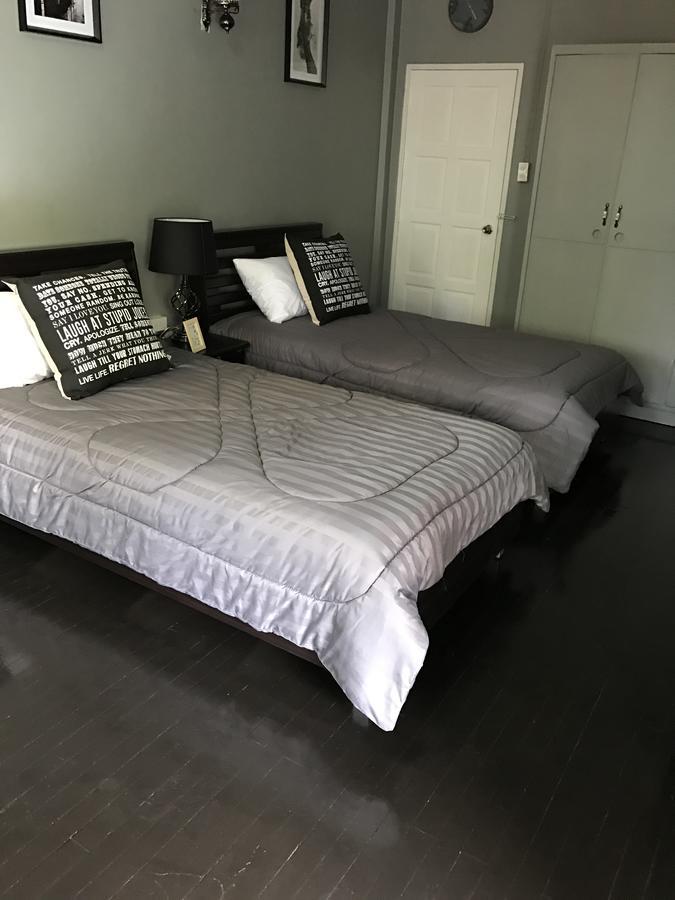 Add Home Hostel Vipavadee 42 Bangkok Buitenkant foto