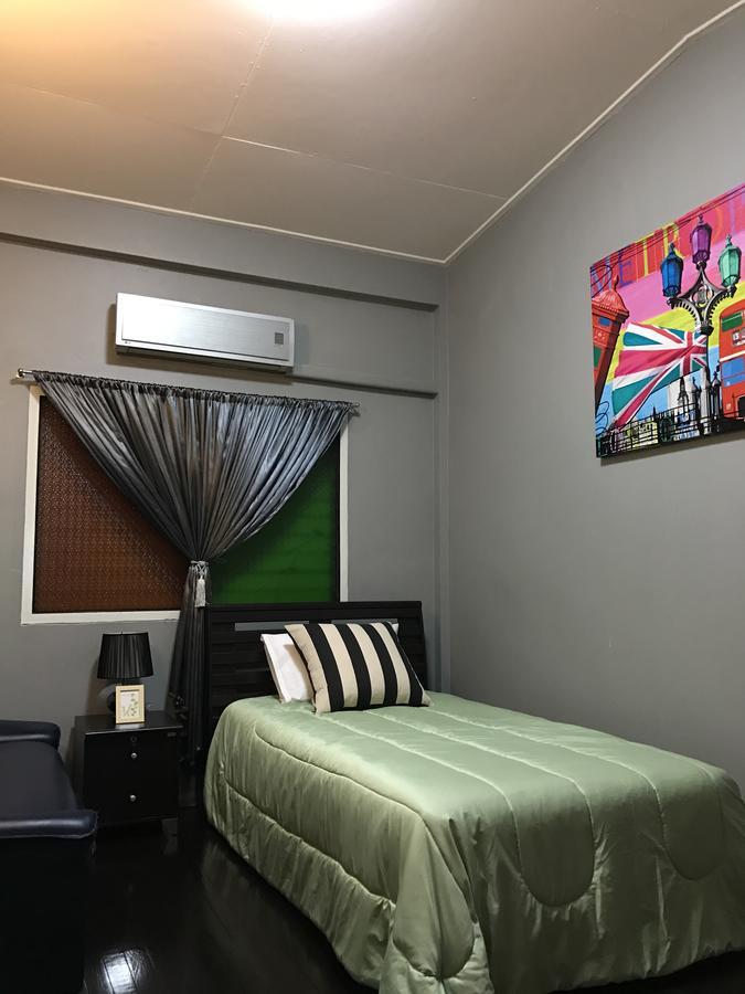Add Home Hostel Vipavadee 42 Bangkok Buitenkant foto